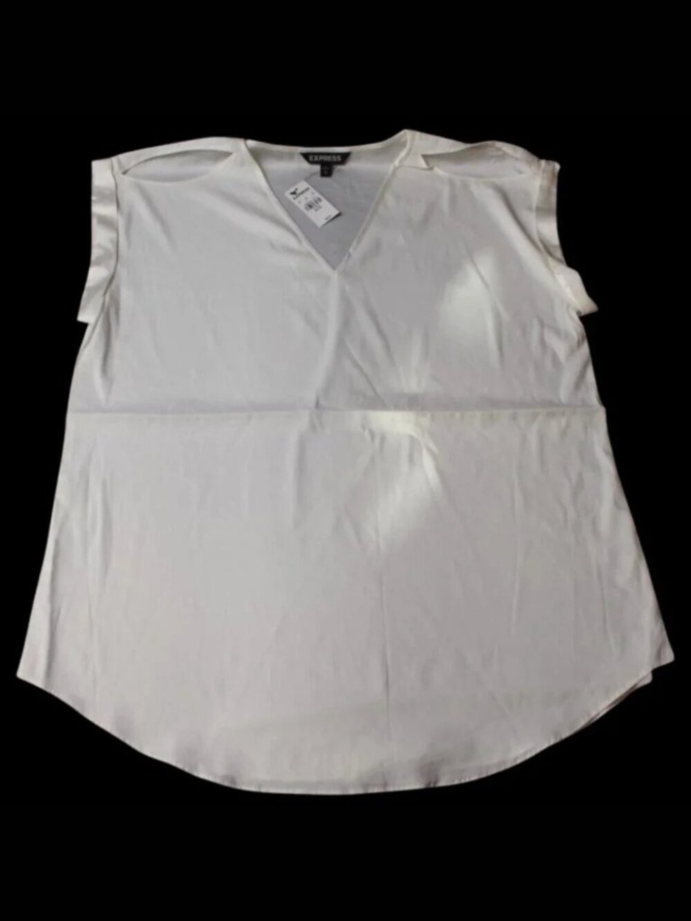 Express Womens Slit-Shoulder V-Neck Blouse White Sleeveless Shirt NWT Size XL